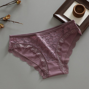 Intimo Femminile in Cotone e Pizzo - Traspirante, Sexy, a Vita Bassa, Modellante per Glutei e Pancia (Sottile) - Product Image 2