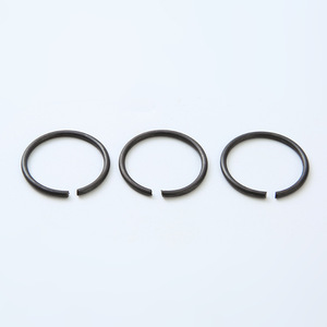 Anneau de retenue en fil d'acier au manganèse Hirokuni, 70,8 mm, forme en C, pour utilisation sur arbre, oxydé noir - Product Image 2