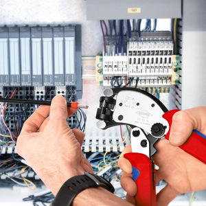 Outil de sertissage Knipex Twistor T 26 Awg, réglage automatique, tête rotative, sertisseur de fils industriels, poignée souple - Product Image 1