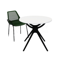 Tables et chaises en ciment d'extérieur, ensemble de table et de chaises en plastique blanc d'extérieur. Table et chaises portables d'extérieur