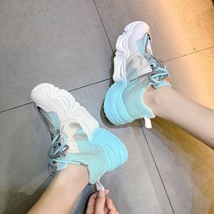 <span class=keywords><strong>Scarpe</strong></span> sportive estive da <span class=keywords><strong>donna</strong></span>, <span class=keywords><strong>scarpe</strong></span> da ginnastica traspiranti, <span class=keywords><strong>scarpe</strong></span> da <span class=keywords><strong>donna</strong></span> alla moda con sfumature arcobaleno luminose, per lo shopping e la corsa - Product Image 2