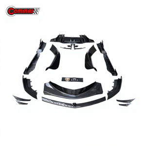 Kit de carrocería de fibra de carbono Commas: Labio delantero, faldones laterales, difusor trasero y alerón para McLaren GT, mejora atornillable - Product Image 1