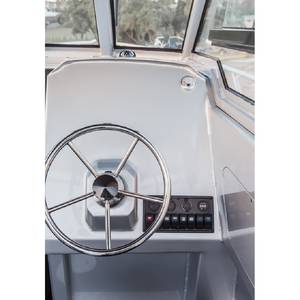 Barco de Pesca de Cabina de Buena Calidad con Bimini - Product Image 3