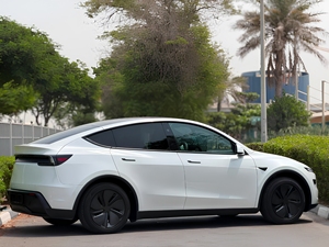 Modelo Y Juniper 2025, SUV Eléctrico Tesla - Product Image 4
