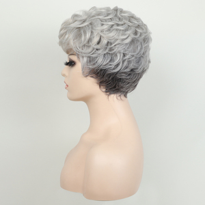 Parrucche Corte Ondulate Pixie Cut Stratificate Grigio Argento all'Ingrosso dalla Fabbrica - <span class=keywords><strong>Capelli</strong></span> Sintetici Naturali Adatti per Donne - Product Image 2