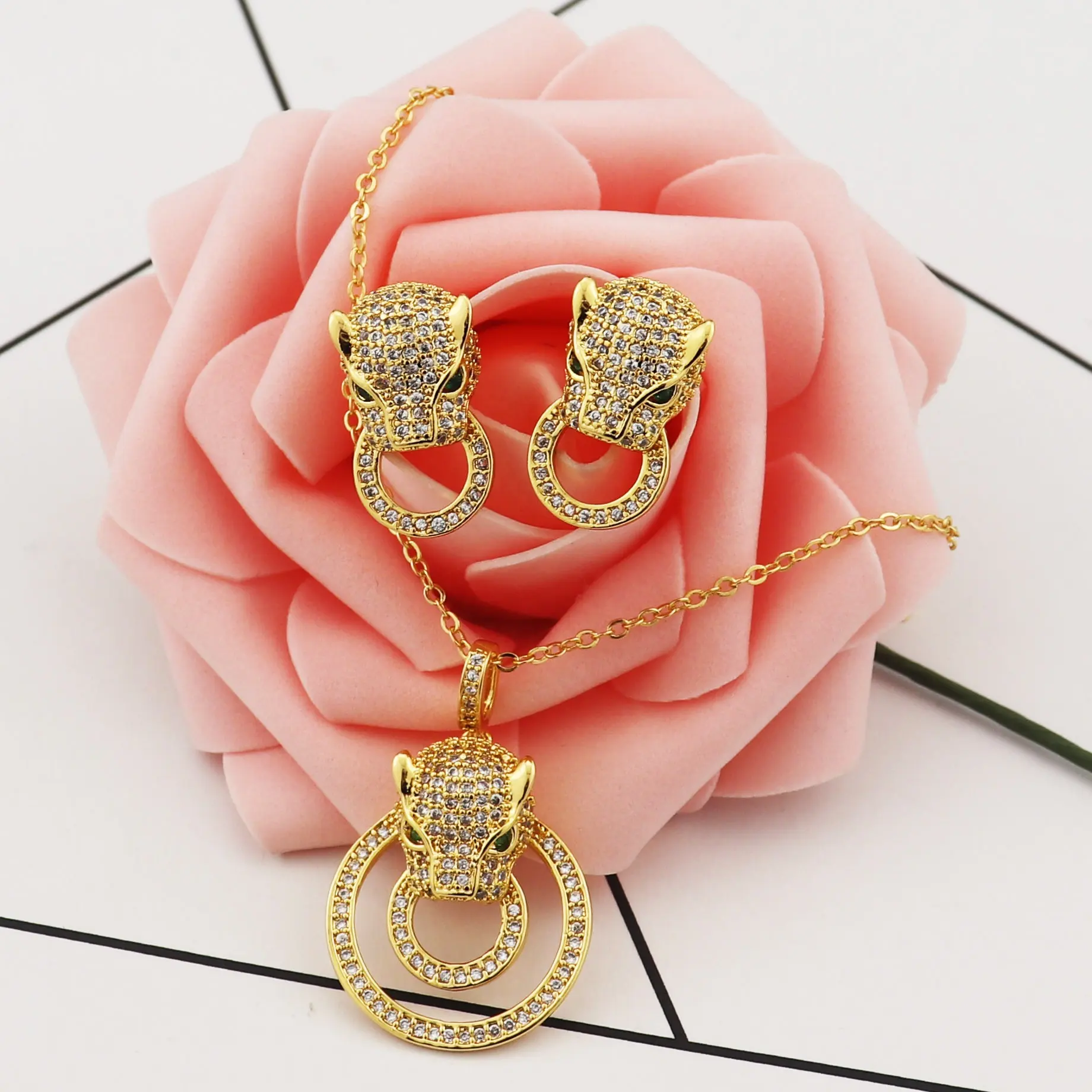 Hot sale fashion zirconia jewelry set women panther necklaces earrings plated 18k gold jewelry set