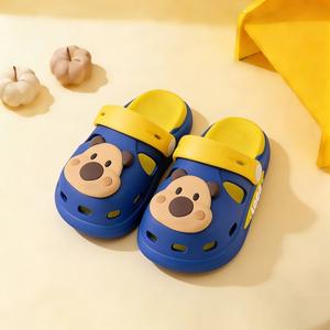 Sandales d'été 2026 pour enfants, motif ourson mignon, à semelle souple, pour garçons et filles, chaussures d'extérieur à trous - Product Image 3