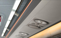 Diffuseur d'air pour bus avec grille d'aération et conduit de sortie d'air