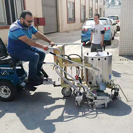 Автоматическая термопластичная дорожная маркировочная машина