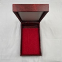 Usine religieuse ZhuoDian vendant la dernière version améliorée de la croix pectorale d'évêque, grand rectangle, boîte cadeau en PU rouge
