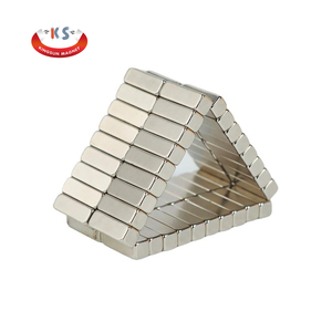 Hiệu Suất Cao N52 <span class=keywords><strong>NdFeB</strong></span> Nam Châm Neodymium N35 Vàng Tuyệt Vời Ngành Công Nghiệp Động Cơ Khối Lập Phương Giá Tốt Đấm Uốn Cắt - Product Image 6