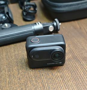 Fotocamera Originale Insta360 GO 3S Impermeabile fino a 10m con Protezione Lenti Sostituibile Action Pod IPX4 Resistente agli spruzzi d'acqua. Ricercare con l'app Find My di Apple - Product Image 5