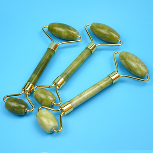 Rodillo facial de jade y juego de Gua Sha – Herramienta de masaje de piedra natural para rostro, cuello y cuerpo – Reduce la hinchazón, las líneas finas, mejora la circulación - Product Image 4