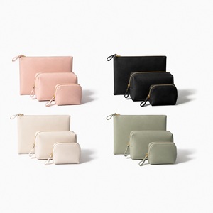 Ensemble de 3 trousses de toilette en cuir vegan, pochettes de voyage imbriquées, doublure nettoyable, logo personnalisé, cadeau - Product Image 6
