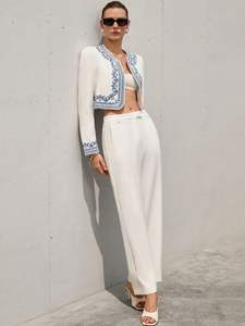 Chaqueta de Lona Ecológica Acolchada con Botones y Bordado Floral Azul Cielo para Mujer, Forro de Algodón, Otoño Invierno, Abrigo Oficial - Product Image 6