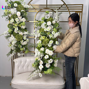Camino de Mesa de Flores Artificiales LEDA, Hortensias, Palmeras Verdes, Rosas Blancas, Decoración para Mesa - Product Image 3
