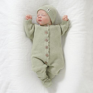 Ensemble 3 pièces nouveau-né en coton biologique : barboteuse tricotée, bonnet et chaussons – Tenue mignonne à manches longues pour bébés garçons et filles - Product Image 2