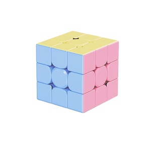 Yüksek kalite 5.6cm 3x3 sihirli küp pürüzsüz SpeedCube Stickerless 3x3x3 hız bulmaca küpleri oyuncak çocuklar için rubis