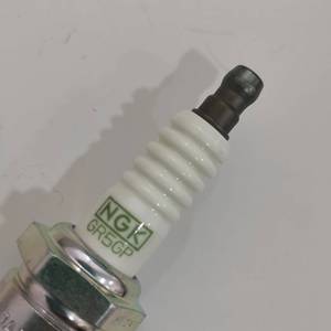 Busi Mobil NGK Bukan Palsu Murah 3351 GR5GP untuk TOYOTA(JP) HILUX 2021-2022, VW 2.5 1990-2003, BMW 525 I 1987-1995 - Product Image 2
