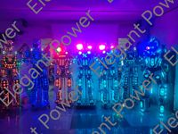Costume de robot LED à succès en 2024, costume de robot LED pour adulte, costumes de robot LED pour soirée, robot LED sur échasses pour salle de bal