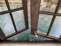 Puertas de Madera y Aluminio Personalizadas de Fabricante Directo con Diseño Arqueado y Opción de Apertura Abatible para Sala de Estar/Uso Exterior con Aislamiento Térmico