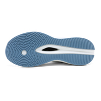 Chaussures de sport légères pour hommes, personnalisables avec logo, idéales pour la gym, le tennis et la course à pied, baskets blanches tendance pour l'extérieur, fabrication sur mesure.