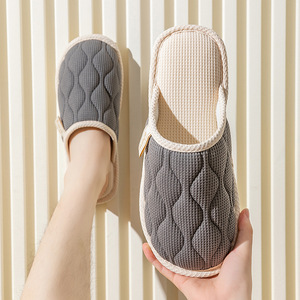 Pantuflas de casa de alta calidad y cómodas, estilo otoño-invierno, con suela gruesa antideslizante, aptas para hombres y mujeres. - Product Image 6