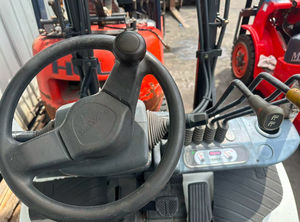 TCM 30 3tons 90% nuevo Original japonés con EPA,CE agrícola barato usado TCM 30 gForklift para Forkin - Product Image 2