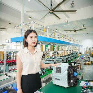 3 trong một di chuyển 6000W pin và 6000W biến tần năng lượng mặt trời ngân hàng điện LiFePO4 Trạm điện cầm tay 5000W - Product Image 1