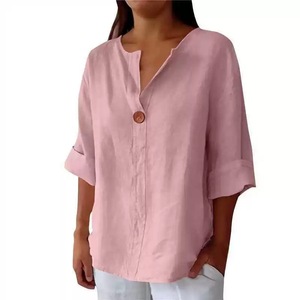 2025 nouveau Style européen et américain col en v coton <span class=keywords><strong>lin</strong></span> boutonné <span class=keywords><strong>chemise</strong></span> pour femmes ample grande taille rétro confortable haut décontracté - Product Image 3