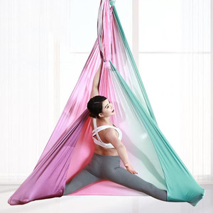Meilleur hamac de yoga aérien anti-gravité balançoire <span class=keywords><strong>lit</strong></span> de yoga volant de couleur dégradée avec faible étirement en nylon durable - Product Image 1