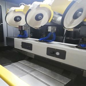 Macchina per la lucidatura e la sbavatura Cnc a quattro assi a sei assi per lucidare e lucidare i getti di metallo - Product Image 3