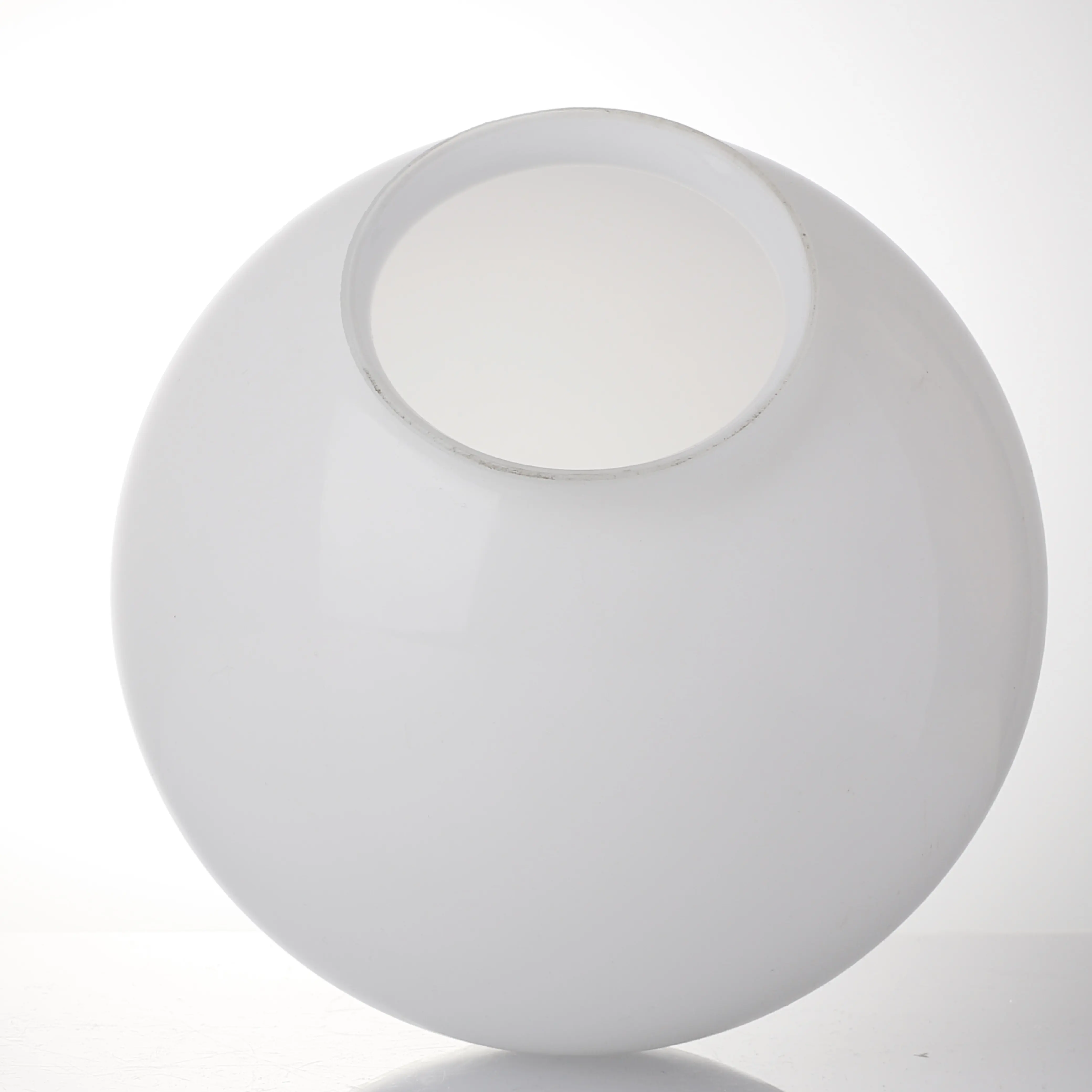 Boule de lampe suspendue à la main, opale ronde, lait brillant, verre blanc, boule de verre, abat-jour pour éclairage, partie métallique