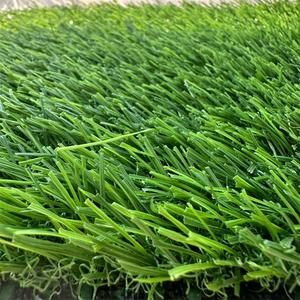 ONDO Grass Factory vend de l'herbe artificielle douce de couleur vert foncé, gazon <span class=keywords><strong>synthétique</strong></span>, <span class=keywords><strong>tapis</strong></span> pour la décoration du jardin - Product Image 1