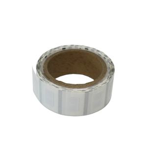 Etiqueta RFID UHF GSC-C23 U8 de Alto Rendimiento para Identificación y Seguimiento en Logística y Ropa - Product Image 1