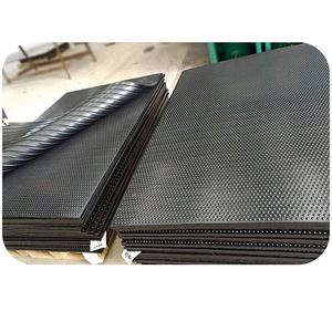 Tapis d'écurie en caoutchouc agricole pour le confort et le soutien des chevaux - Product Image 6