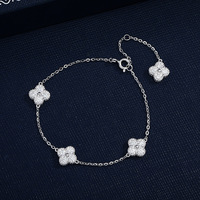 Bracelet tendance en argent sterling 925 brillant avec trèfle à quatre feuilles et moissanite, bijou polyvalent pour femme, idéal pour le bureau, unisexe