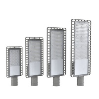 Logement en aluminium extérieur en gros d'usine IP66 SMD3030 a mené le réverbère 50W 100W 120W 150W 200W 250W avec la lentille pour la rue de route