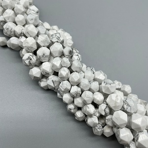 Commercio all'ingrosso Bianco <span class=keywords><strong>Howlite</strong></span> per Monili Che Fanno FAI DA TE Fatti A Mano Artigianato Naturale Sfaccettato <span class=keywords><strong>Howlite</strong></span> Bianco Diamante Taglio Branelli Allentati - Product Image 5