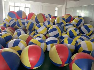 Ballon de plage géant gonflable en PVC pour le jeu de lancer de football, idéal pour les événements sportifs et aquatiques de la <span class=keywords><strong>Coupe</strong></span> <span class=keywords><strong>du</strong></span> <span class=keywords><strong>Monde</strong></span> - Product Image 2
