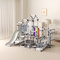 Structure d'escalade polyvalente pour enfants d'intérieur avec plusieurs toboggans, château de jeu assemblé de grande taille pour l'entraînement sensoriel des bébés à domicile