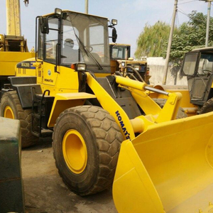 Chargeur sur pneus d'occasion Komatsu WA200 de haute qualité Komatsu WA200 d'occasion en bon état à vendre - Product Image 1