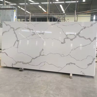 Dessus de vanité Pierre frittée Quartz Pierre artificielle Dessus blanc Feuille de marbre Acrylique Surface solide Dalles de granit Comptoir de cuisine