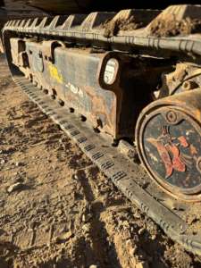 Excavadora de cadenas usada de 2 toneladas E20Z en oferta con componentes PLC y KYB, 1 año de garantía, accesorios originales, alta potencia de excavación - Product Image 6