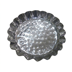 Plat en aluminium artisanal élégant et vintage, écologique, résistant à la chaleur, compatible lave-vaisselle, pour usage domestique, hôtelier et en restauration, prix raisonnable - Product Image 1