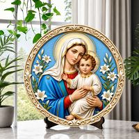 Assiette décorative en résine de la Vierge Marie couronnée et de l'Enfant Jésus, bordure rose, ornement religieux familial catholique pour bureau
