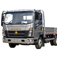 Camion à plateau plat léger HOWO 4X2 150HP, cuve de chargement 4200x2050x400mm, 6 roues, pour le transport de chantier et logistique