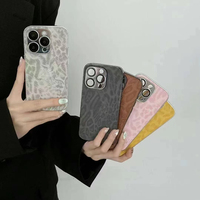 Top vente en gros conception de Protection d'appareil photo pour Iphone couverture de téléphone portable placage luxe léopard étui de téléphone en cuir PU