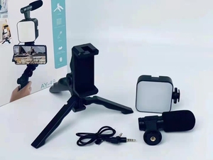 Kit de Vloggers AY-49 con Micrófono, Luz LED de Relleno y Mini Trípode para Grabación de Video con Teléfono, Micrófono de Condensador - Product Image 4
