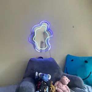 Miroir ondulé moderne avec néon LED, personnalisable, décoration pour la maison et les centres commerciaux, cadeau de rentrée scolaire - Product Image 4